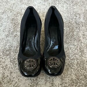 Tory Burch Caroline Black Patent Leather Heels 9.5
